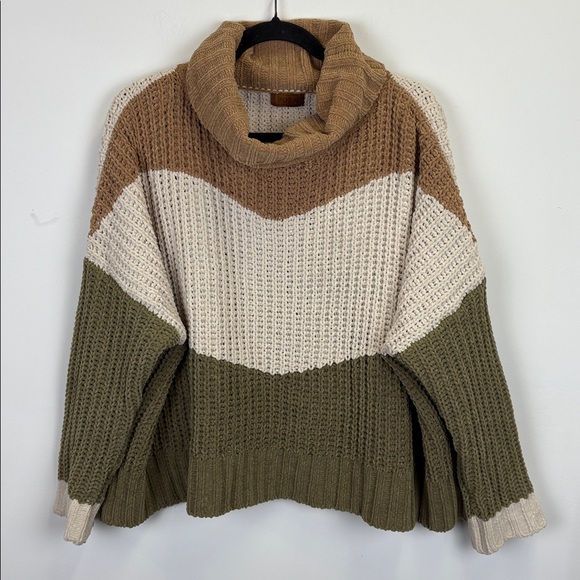 POL Sweater Olive, cream, caramel Cowl neck/ SOFT/ Size medium - Picture 2 of 9